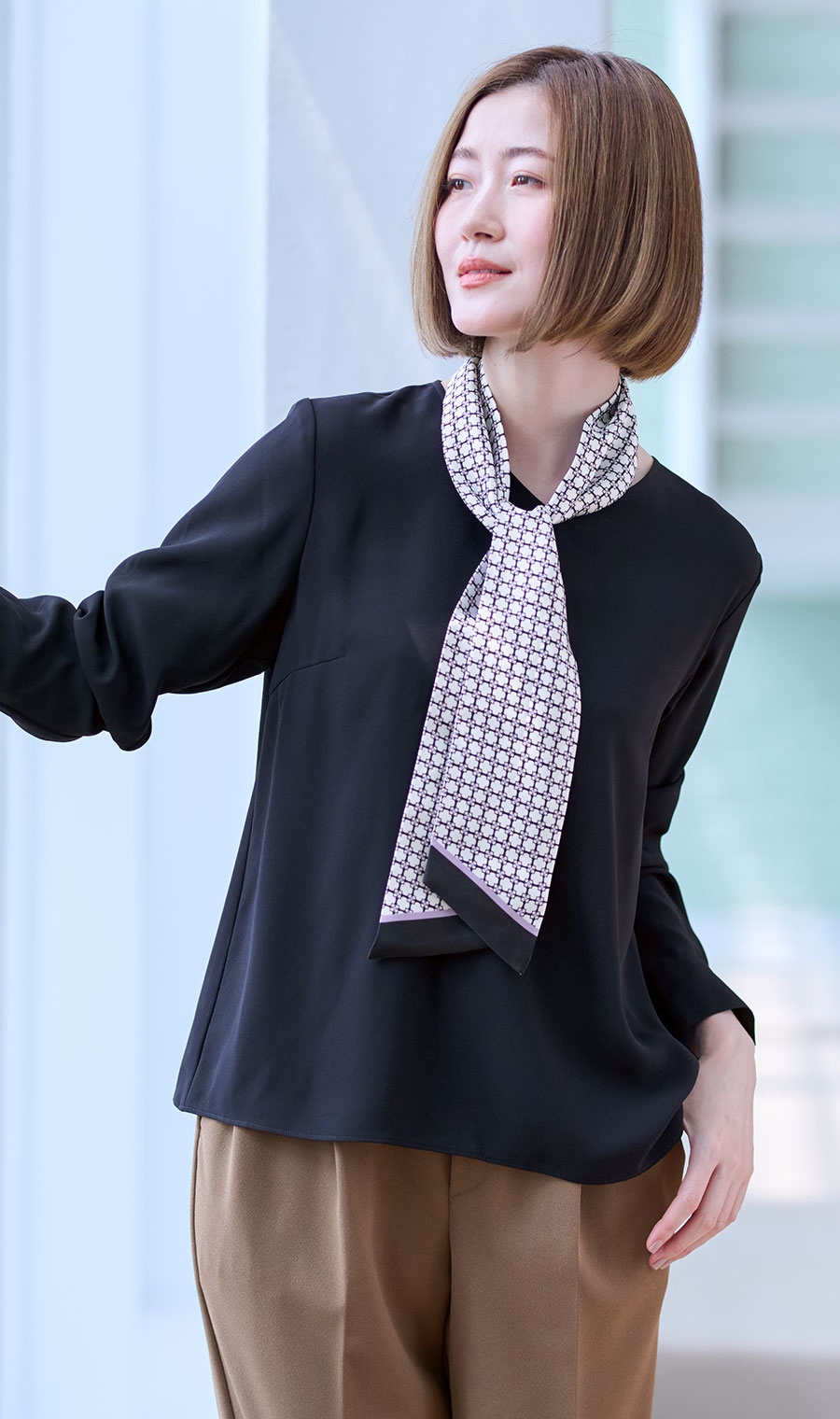 スカーフタイ付きVネックブラウス【2WAY】【長袖】 ネイビー S