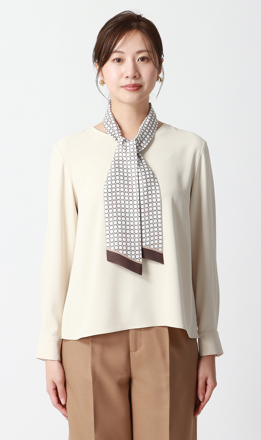 スカーフタイ付きVネックブラウス【2WAY】【長袖】 ベージュ S