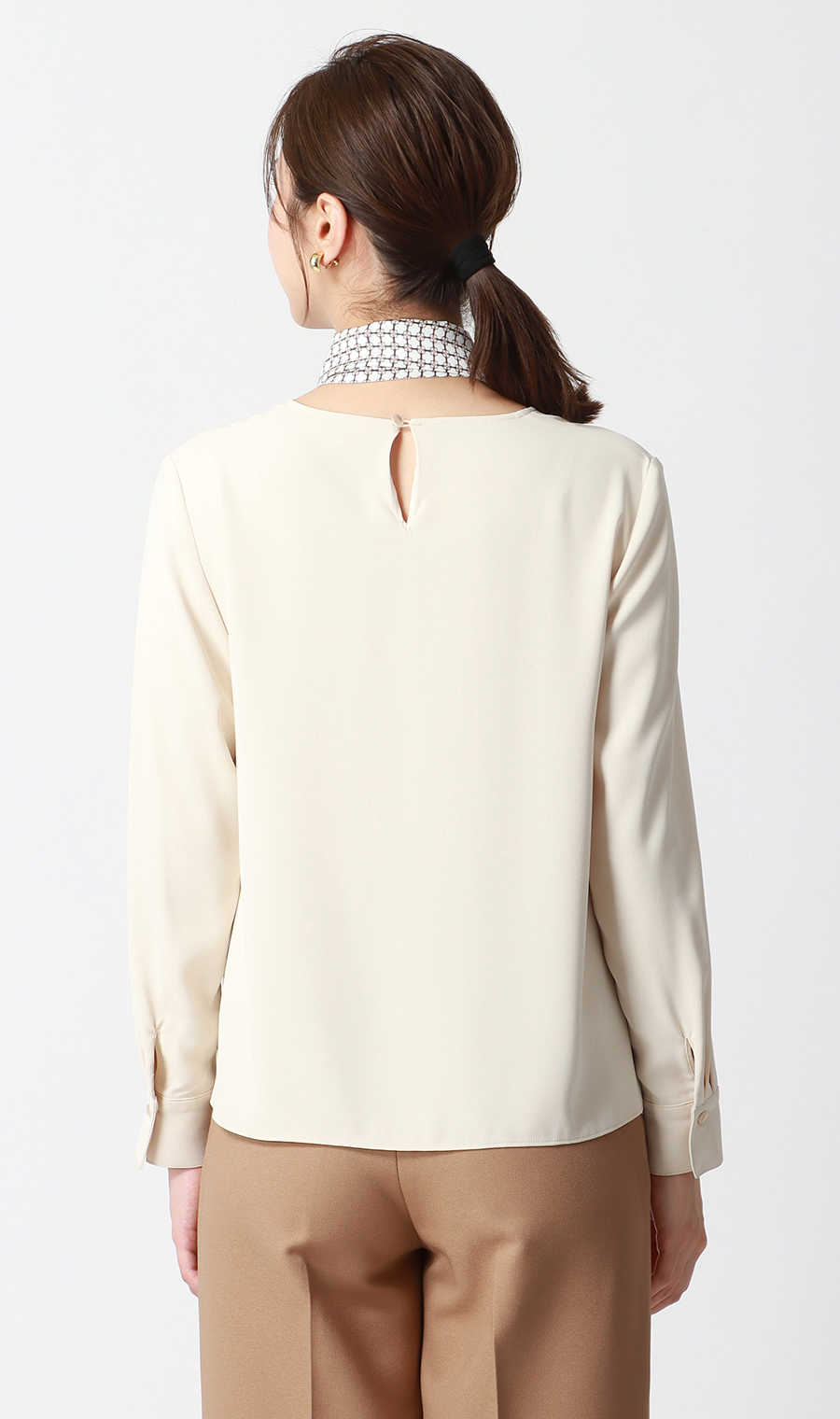 スカーフタイ付きVネックブラウス【2WAY】【長袖】 ベージュ S