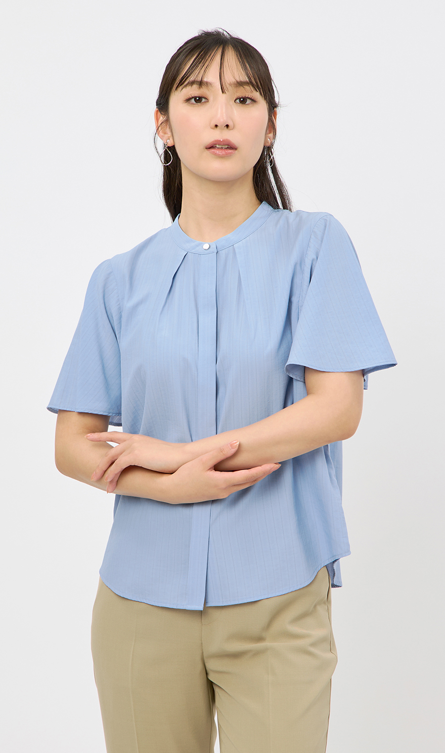 バンドカラーフレア袖ブラウス【5分袖】【接触冷感】 サックス L