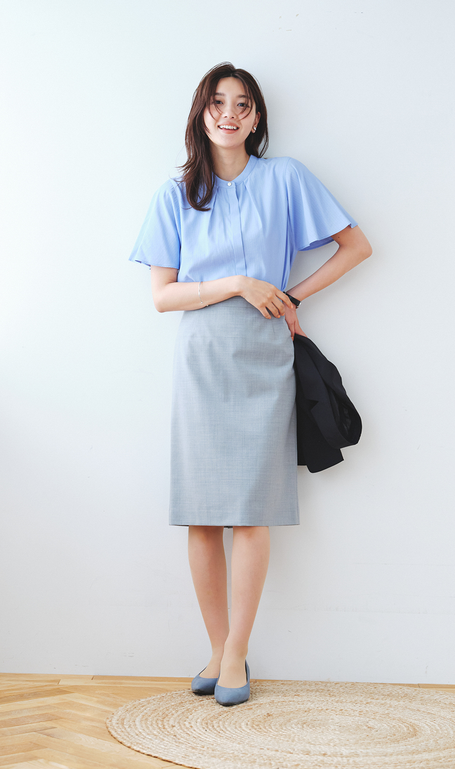 バンドカラーフレア袖ブラウス【5分袖】【接触冷感】 サックス L