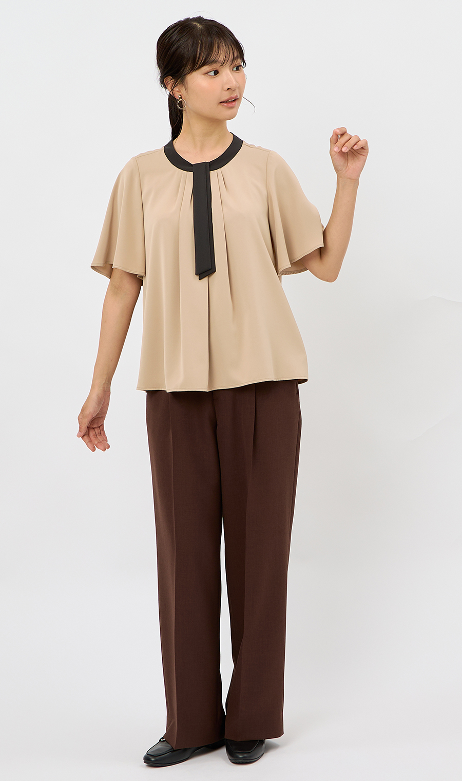 配色タイ付き2WAYブラウス【5分袖】 ベージュ S