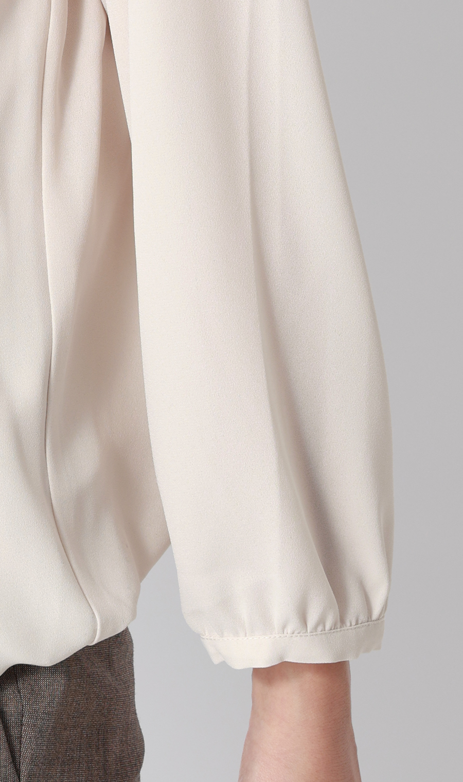 バルーンヘムブラウス【9分袖】 ベージュ S