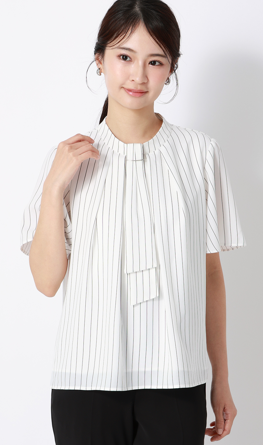 名品アクセサリー付きボウタイブラウス【4WAY】【半袖】 ホワイト S