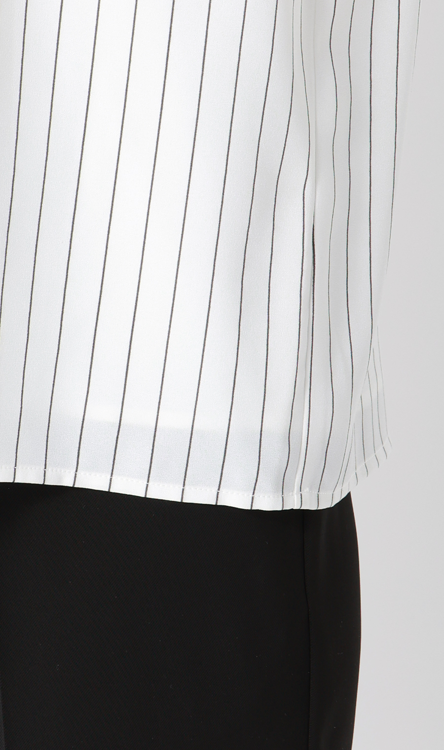 名品アクセサリー付きボウタイブラウス【4WAY】【半袖】 ホワイト S