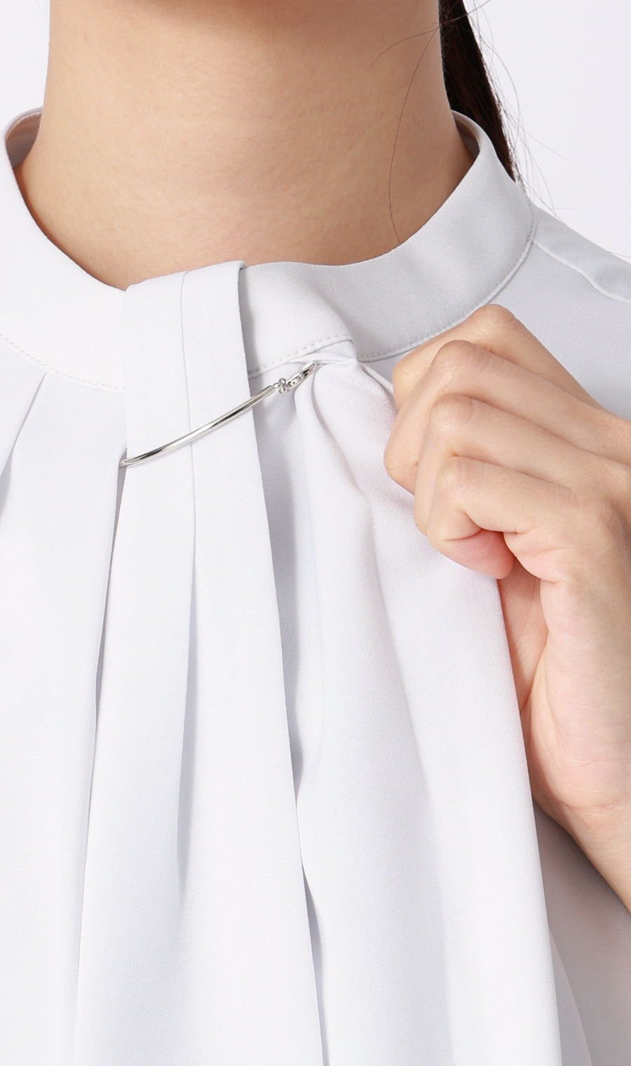 名品アクセサリー付きボウタイブラウス【4WAY】【半袖】 サックス S