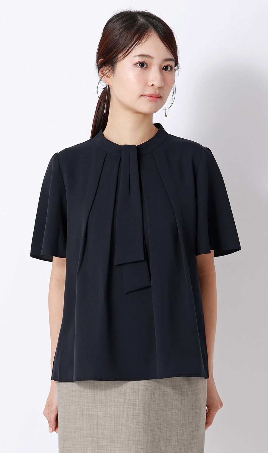 ■名品アクセサリー付きボウタイブラウス【4WAY】【半袖】【WEB限定】 ネイビー S