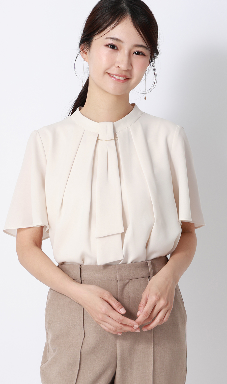 名品アクセサリー付きボウタイブラウス【4WAY】【半袖】 ベージュ S