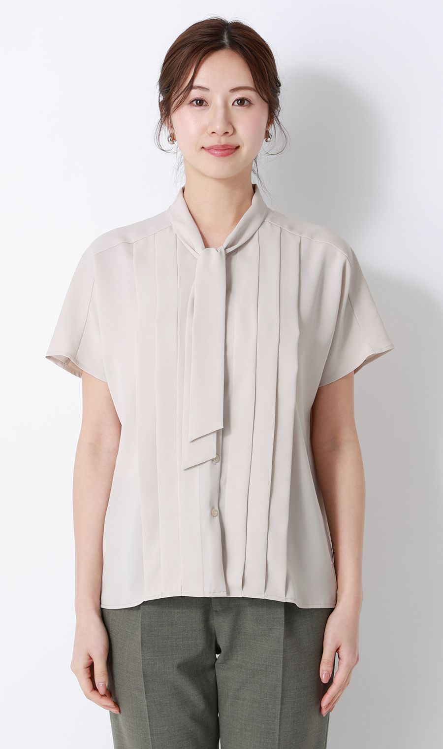 ボウタイドルマンスリーブブラウス【涼】【半袖】 ベージュ M