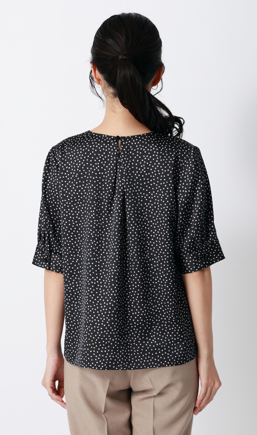 Vネックサテンブラウス【涼】【半袖】 ネイビー S