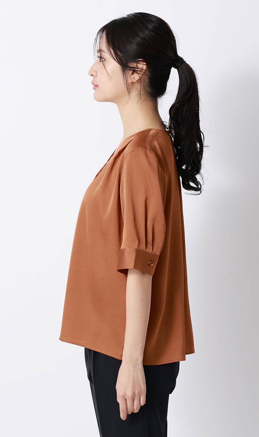 Vネックサテンブラウス【涼】【半袖】 オレンジ S