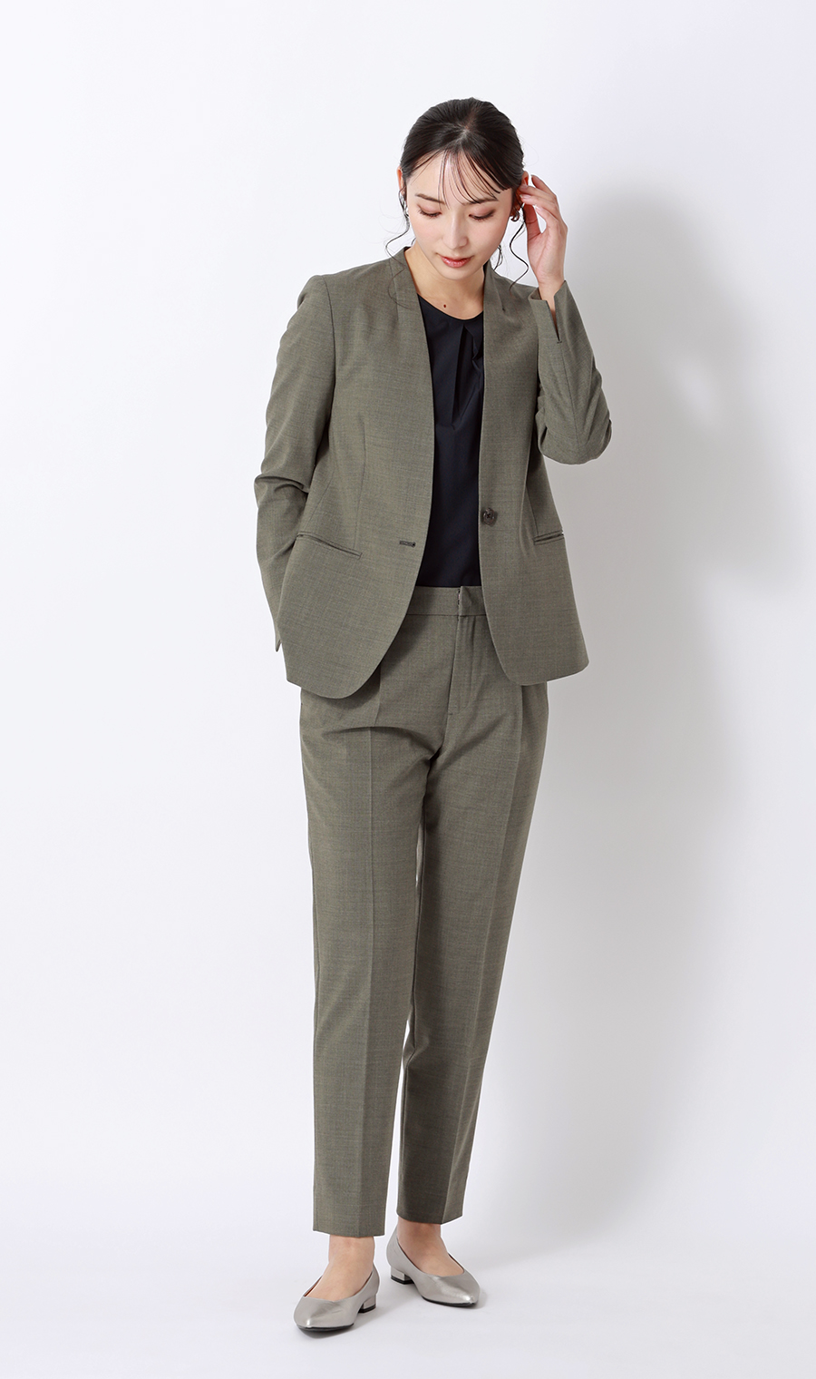 ■【みんなのブラウス】ゼロプレッシャーブラウス【クルーネック】【半袖】【WEB限定】 ネイビー S