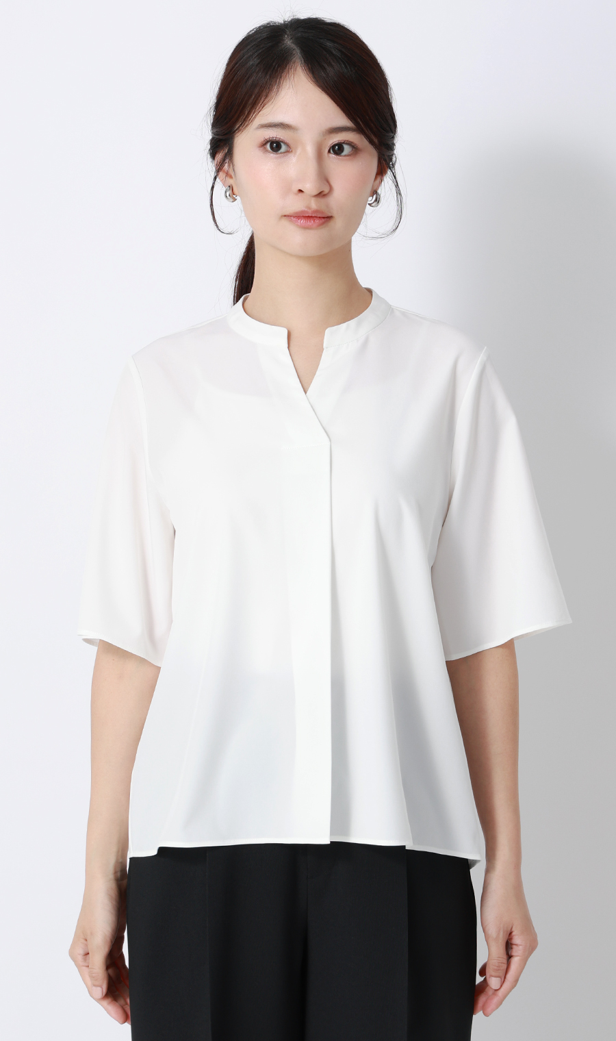 ■【みんなのブラウス】ゼロプレッシャーブラウス【キーネック】【半袖】【WEB限定】 ホワイト M