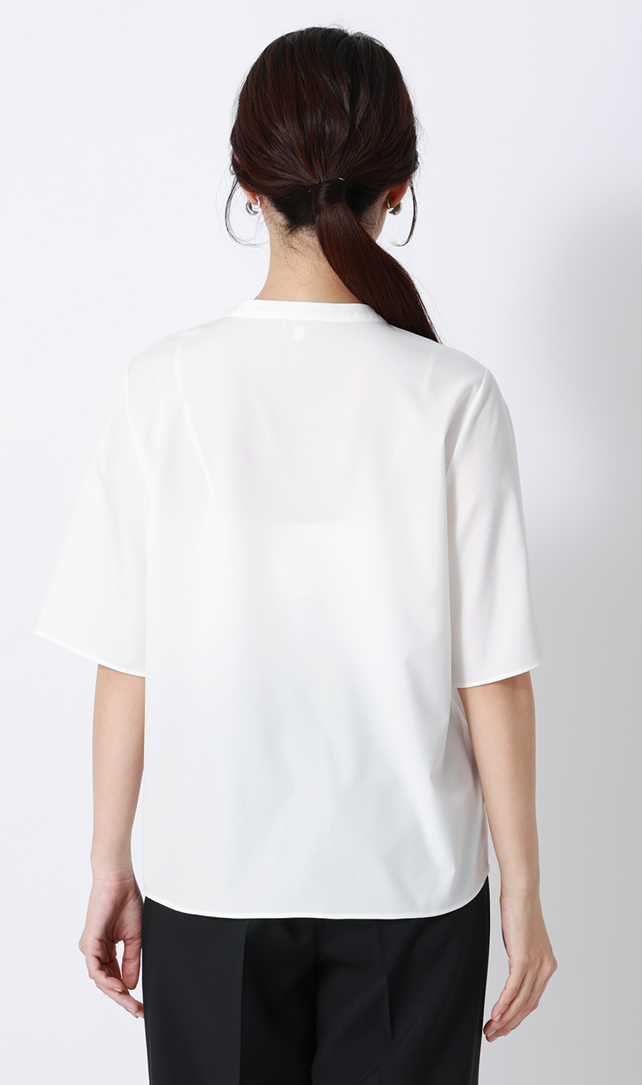 ■【みんなのブラウス】ゼロプレッシャーブラウス【キーネック】【半袖】【WEB限定】 ホワイト M