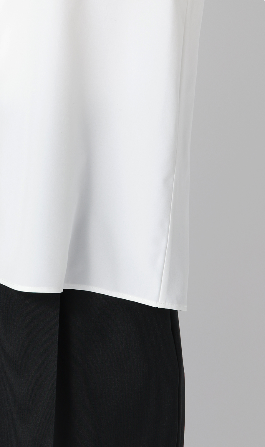 ■【みんなのブラウス】ゼロプレッシャーブラウス【キーネック】【半袖】【WEB限定】 ホワイト M