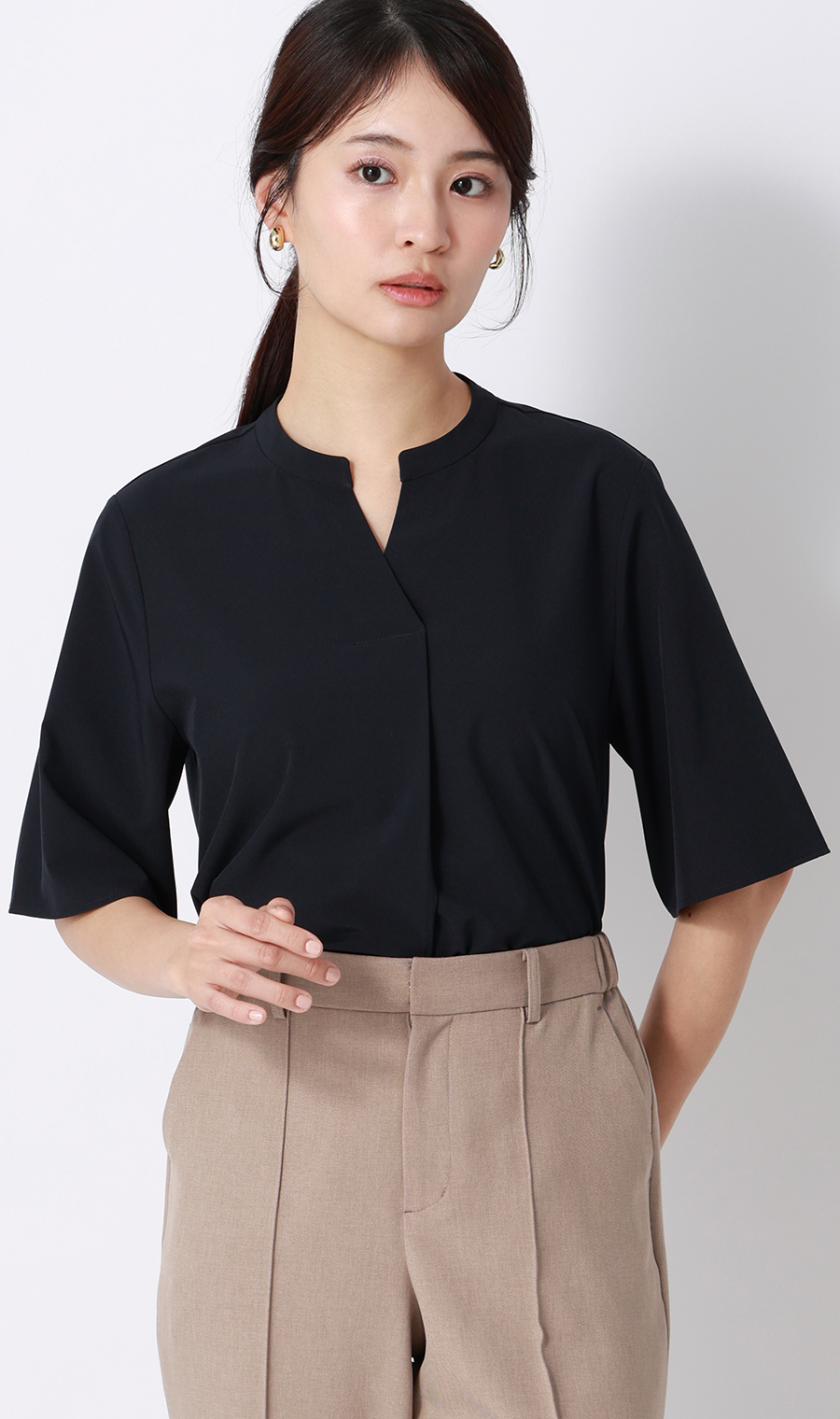 ■【みんなのブラウス】ゼロプレッシャーブラウス【キーネック】【半袖】【WEB限定】 ネイビー M