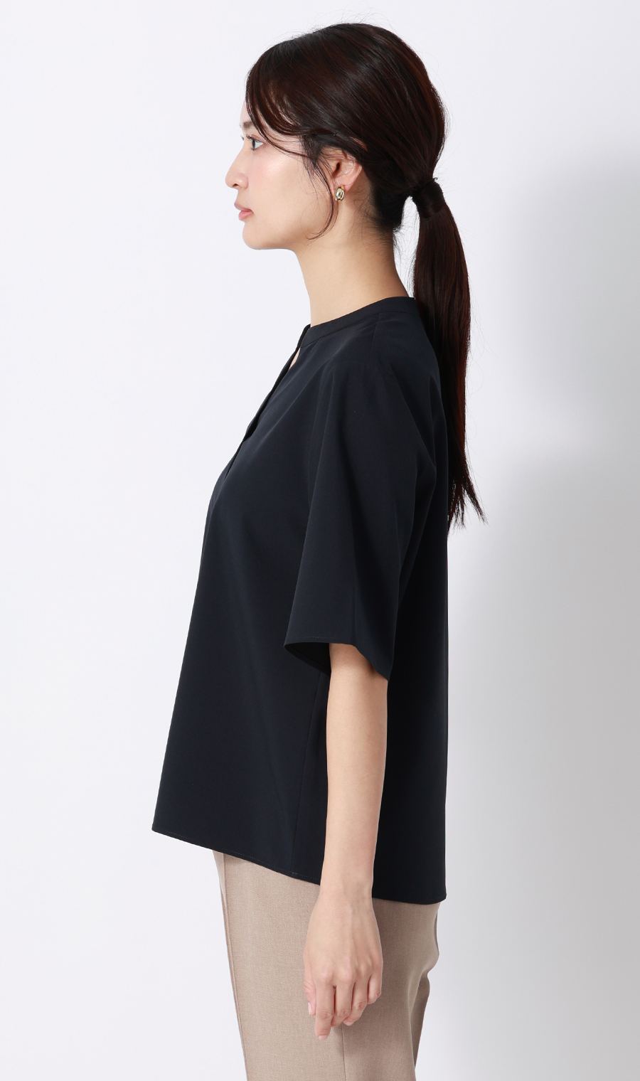 ■【みんなのブラウス】ゼロプレッシャーブラウス【キーネック】【半袖】【WEB限定】 ネイビー M