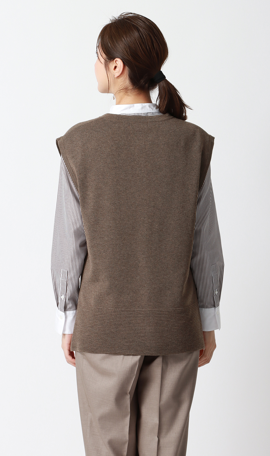 ニットジレ【ノースリーブ】 ブラウン M