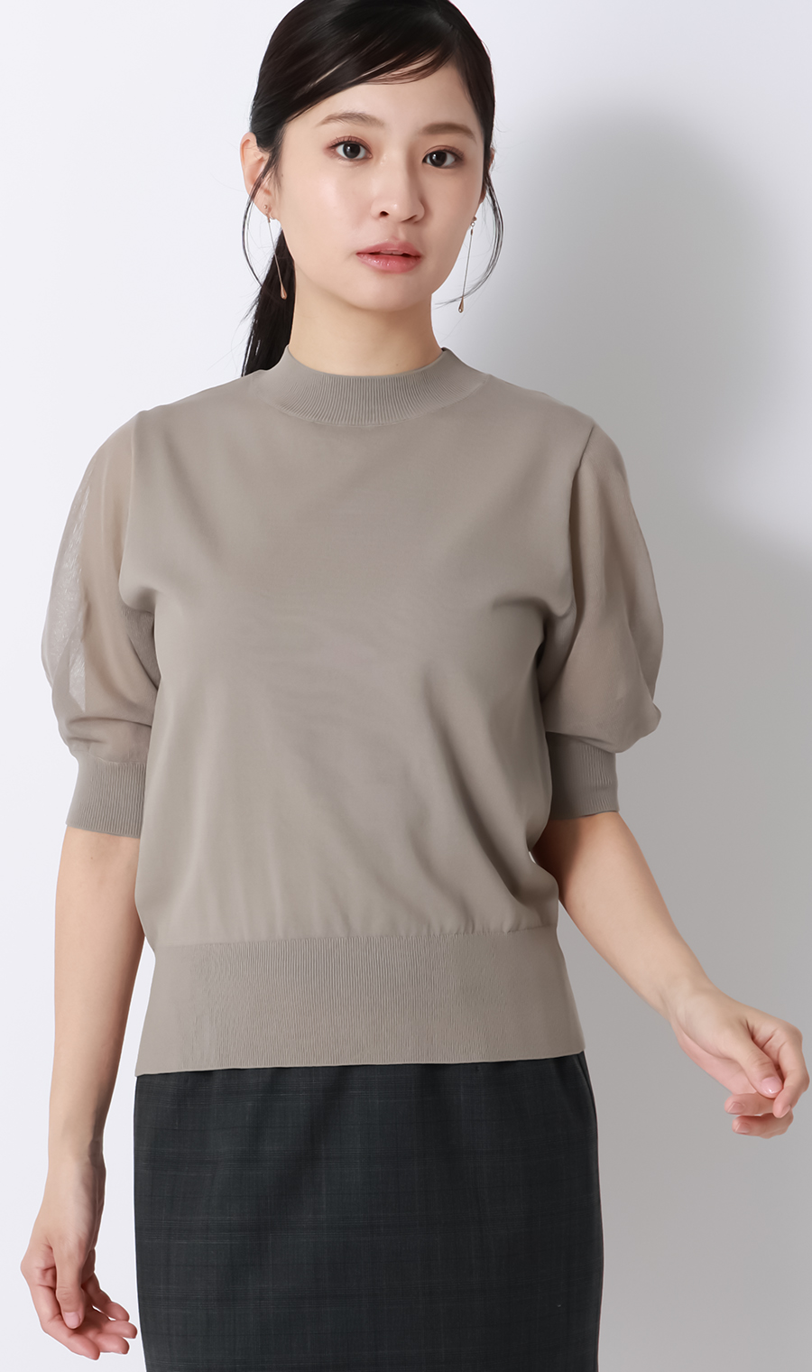 ハイネックシアースリーブニット【5分袖】【アンサンブル着用可】 グレージュ S