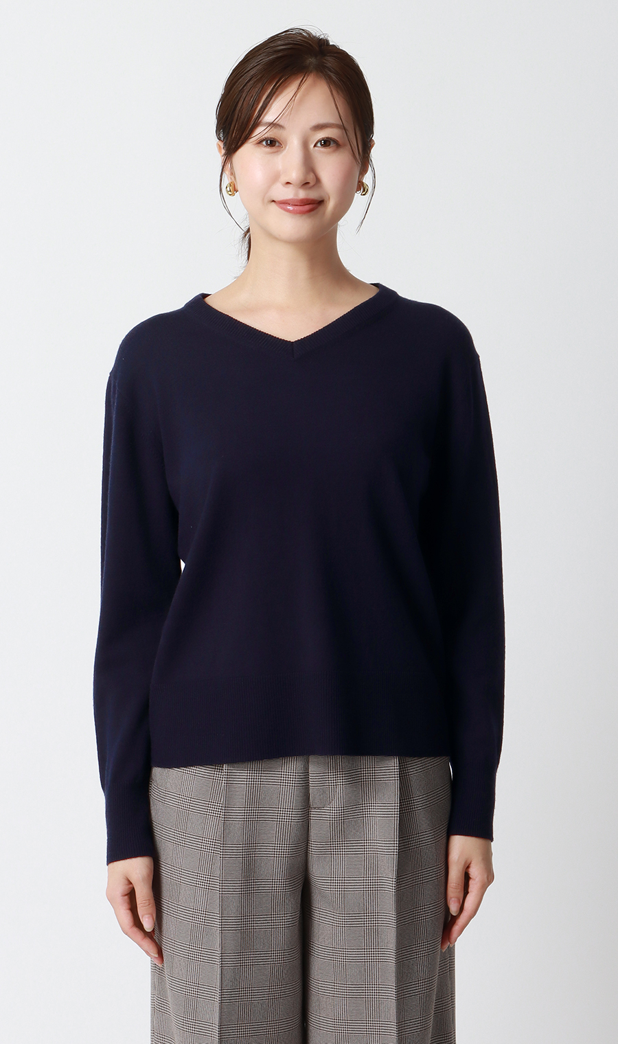【毛球CLEAR針織】 V領平針織針織藏青色S