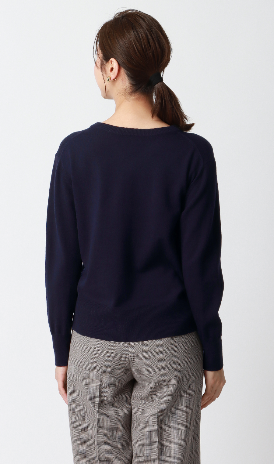 【毛球CLEAR針織】 V領平針織針織藏青色S