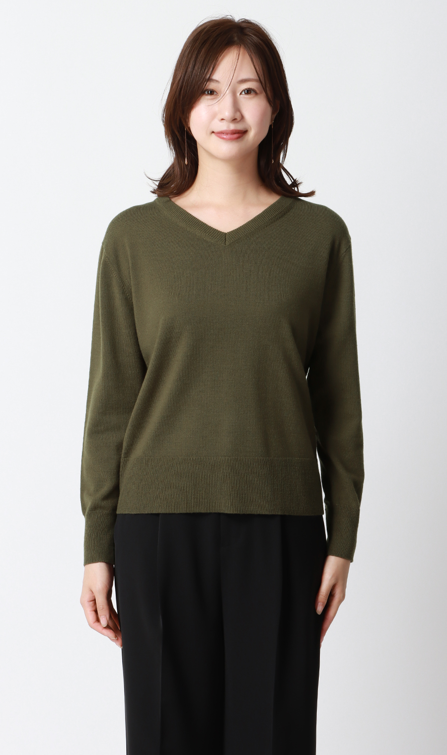 【毛球CLEAR針織】 V領平針織卡其色S