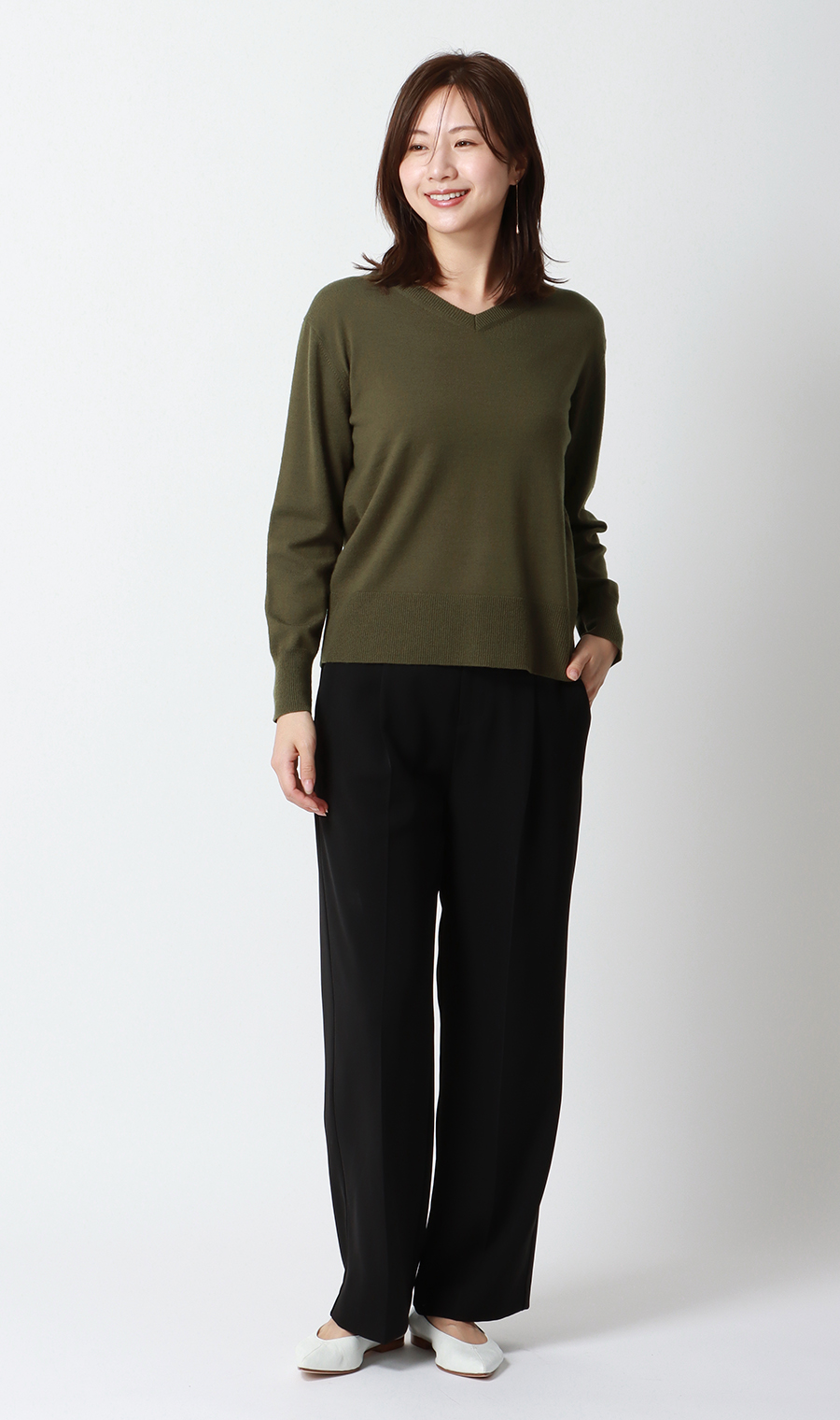 【毛球CLEAR針織】 V領平針織卡其色S