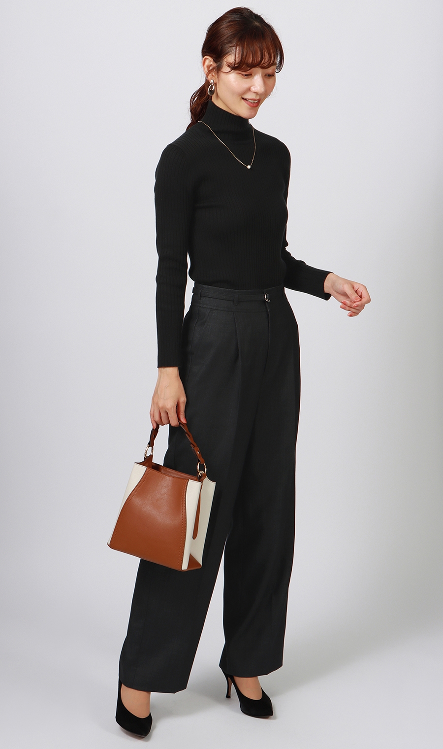 タートルネックニットプルオーバー《長袖》 ブラック S