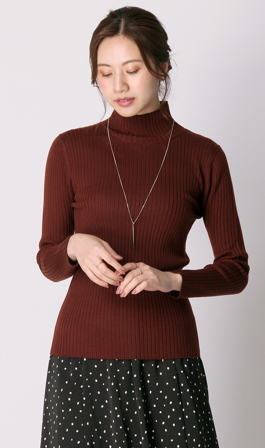 タートルネックニットプルオーバー《長袖》 ブラウン S